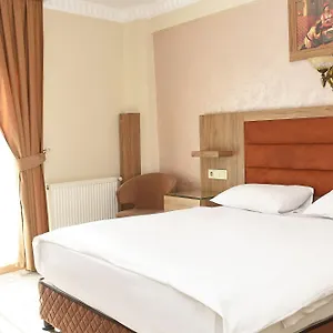 2* Hotel Grand Umit